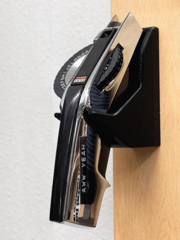 DYMO 1570 Wall Mount Holder