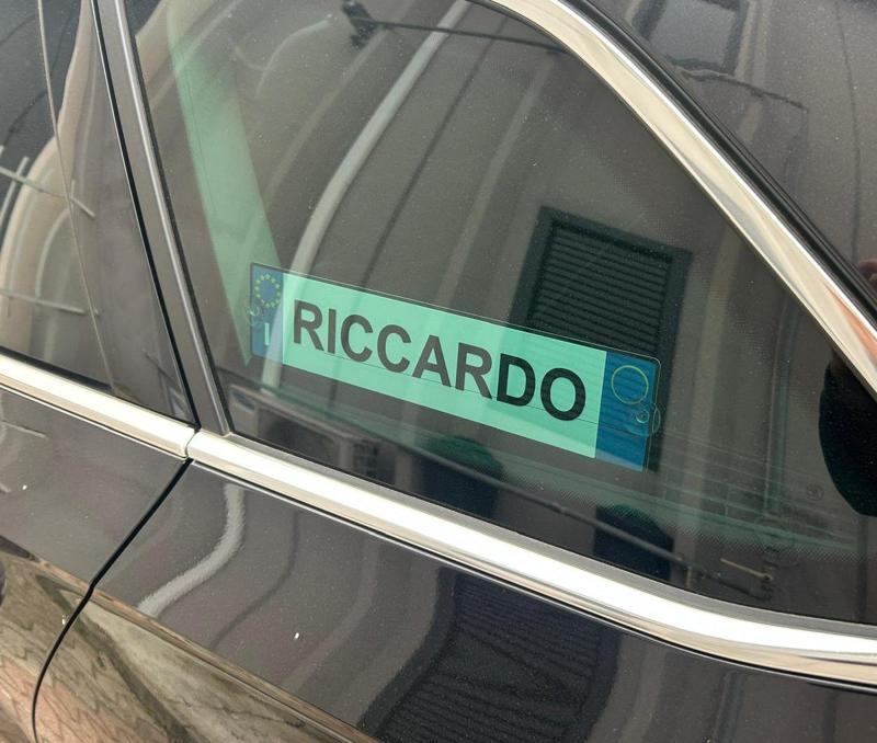 Customizable nameplate IT V3