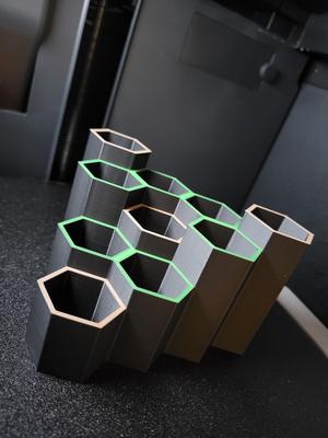 Hex desk/pencil organizer
