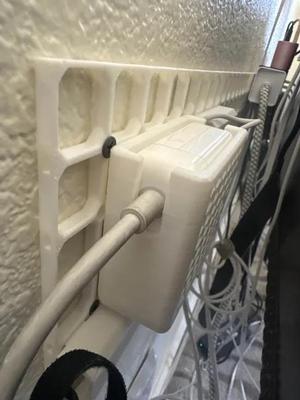 Apple 96w power supply mount
