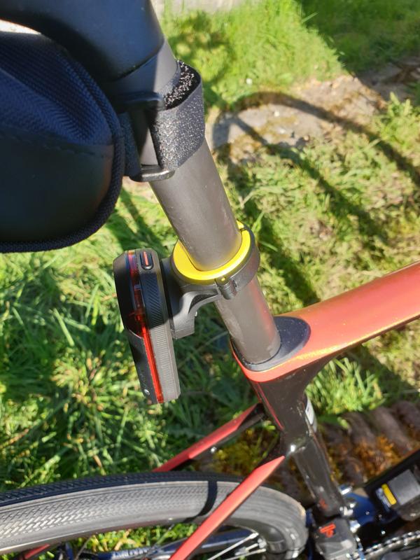 Giant cycle saddle stem D-fuse adapter