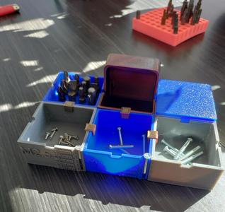 Magnet Multitool Screw-Box