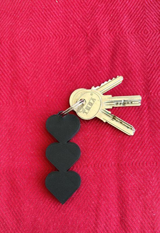 3 hearted keychain