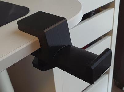 Simple parametrizable headphone holder