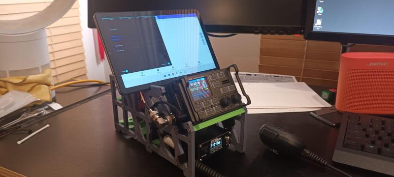 FX-4CR Holder for ammo can - "Ham in a Can"