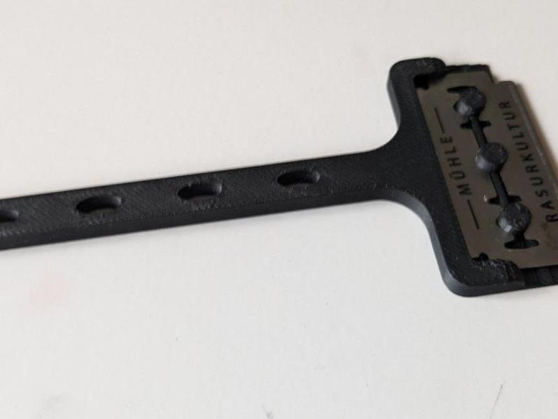 One Part Double-Edge Razor Scraper