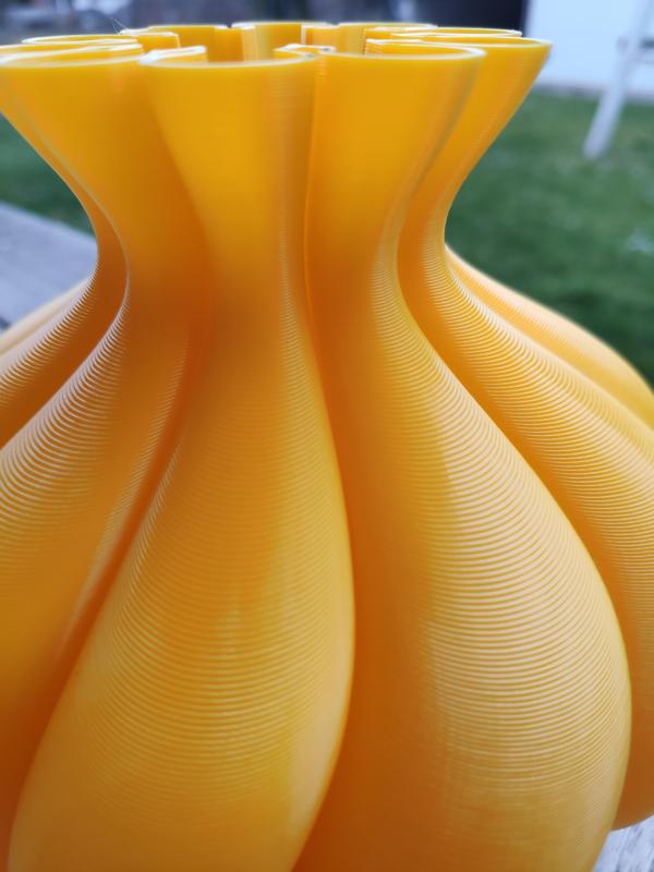 Banana vase