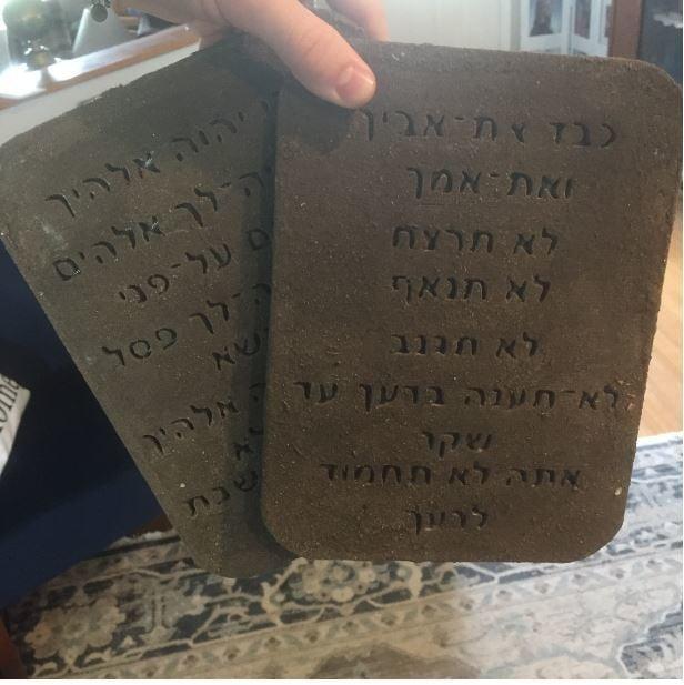 Ten Commandment Tablets in Hebrew