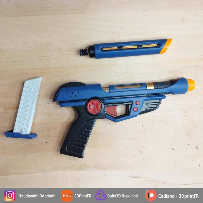 Valuable 1:1 FanArt replica of the Ghost skin RES