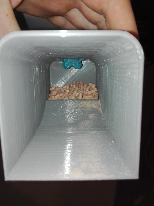 feeder for mice and rats