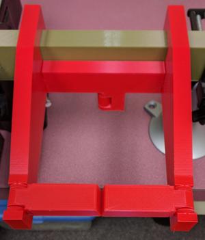 Board-mounted spool holder