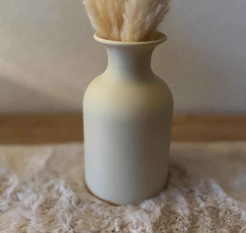 Minimalist Vase "Nature Glow"