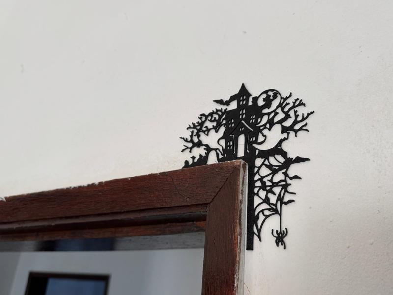 Halloween door corner decor spooky house