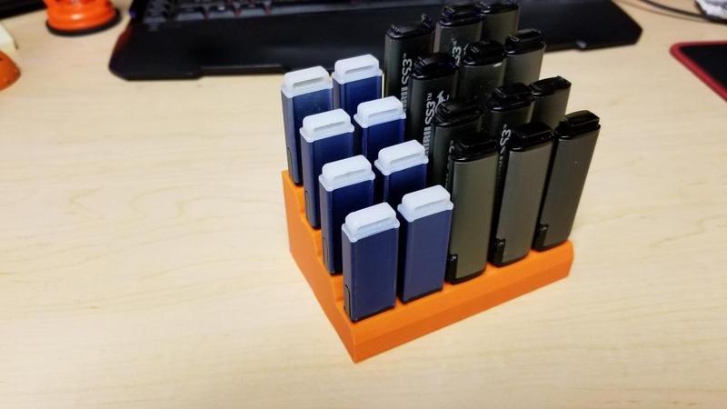 USB Flash Drive Holder of Drives