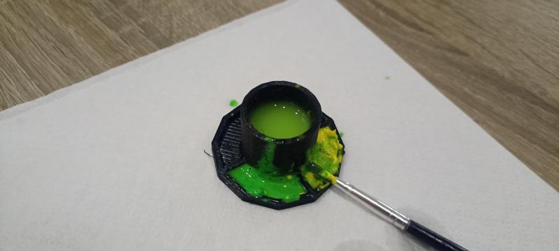 holder for brushes and paint