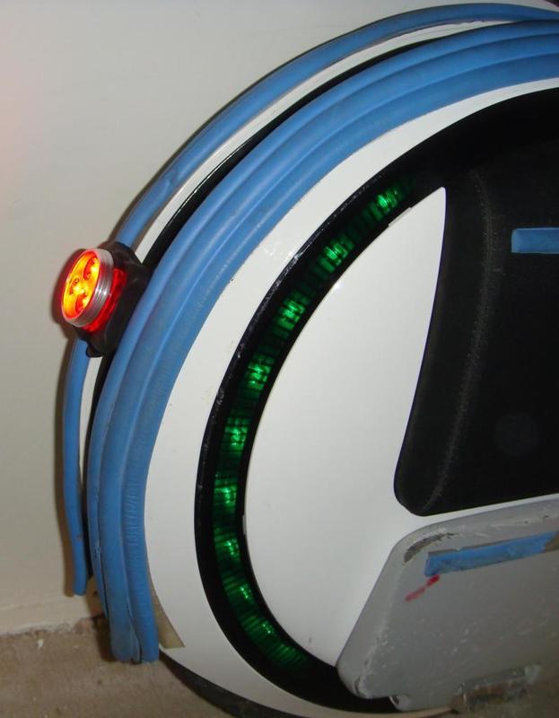 Light mount for Ninebot One C+