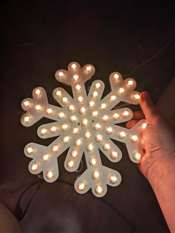 Seed remix of 61 pixel snowflake