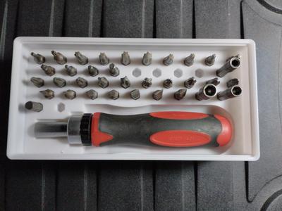 Gridfinity bin for Screwdriver & Bits