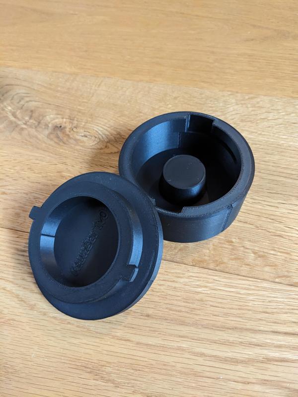 Ashtray with Lid / Aschenbecher mit Deckel