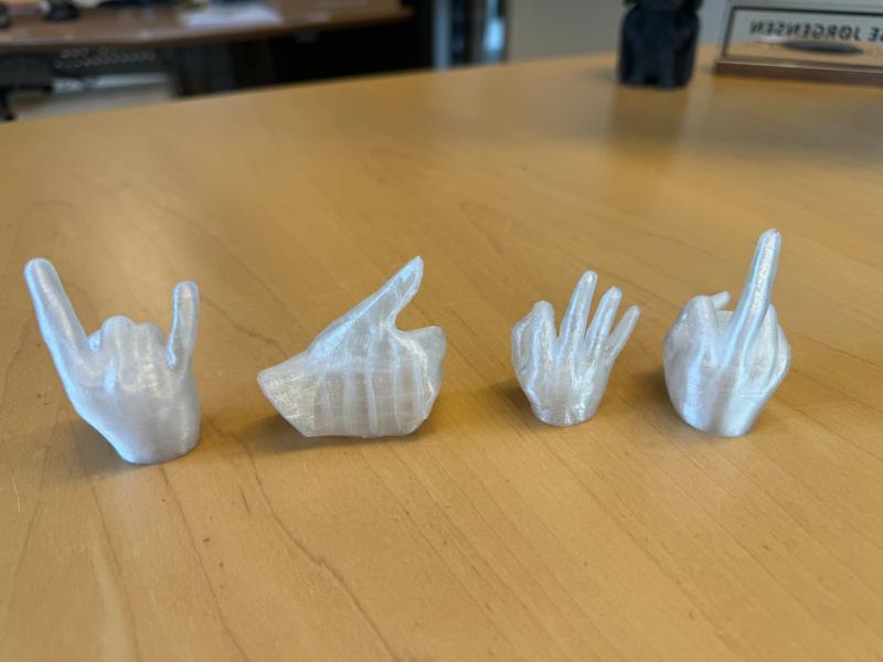 Hand shaped light diffuser for kuando busylight