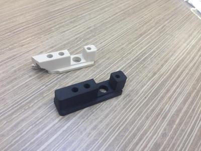 Mounting shower rail