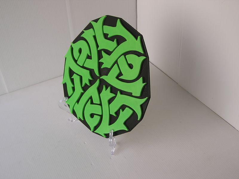 Celtic Rose in green with black background