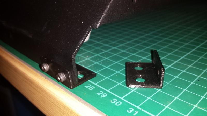 Support 3D Printer I3 MetalMotion on table