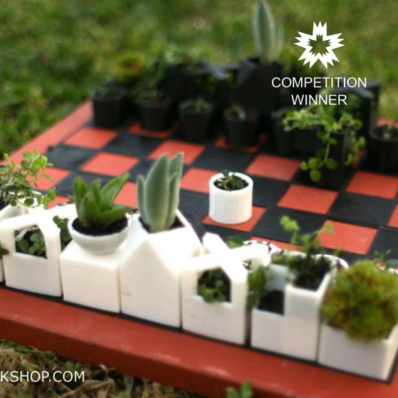 Micro Planter Chess Set