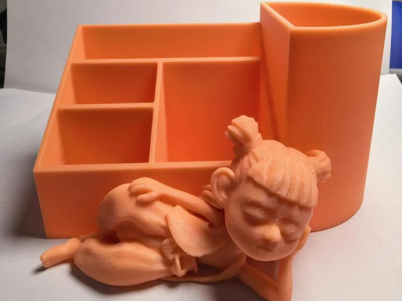 Nezha Reclining Pen Holder