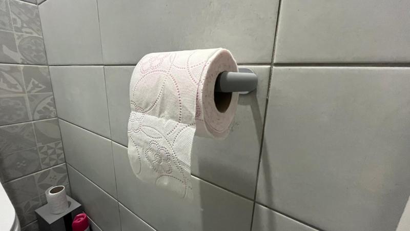 WC spool holder toalet - whitout drilling