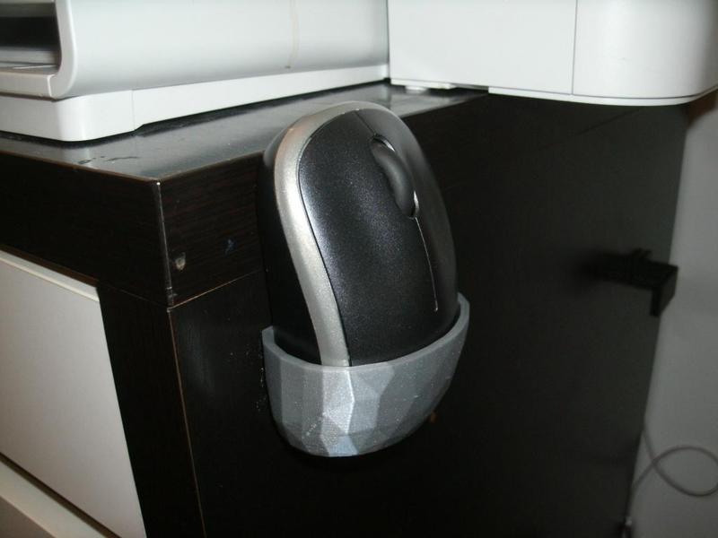 Logitech M215 mouse mount