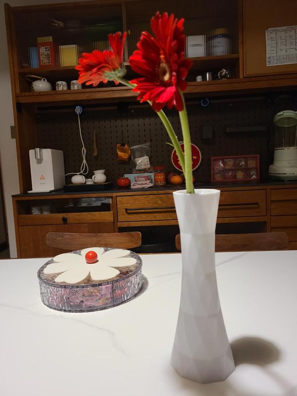 Guangzhou Tower Vase