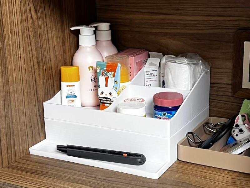 Two-layer detachable storage box