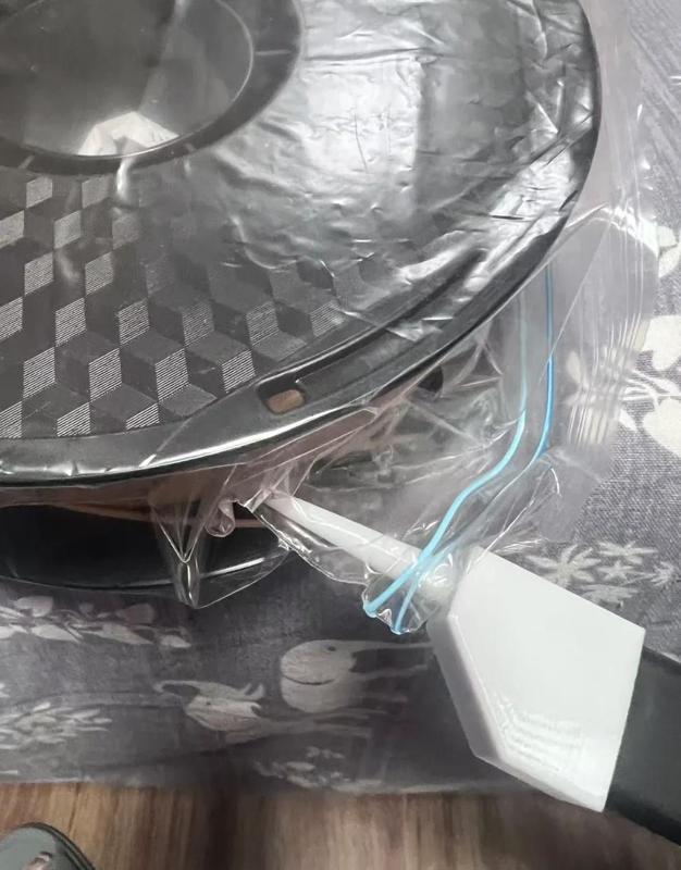 Vacuum nozzle, handheld vacuum cleaner nozzle