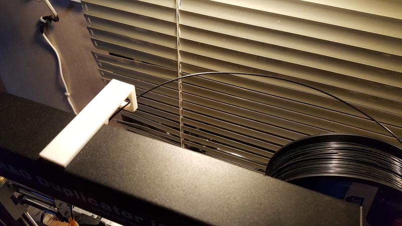 Filament holder for a wanhao duplicator i3