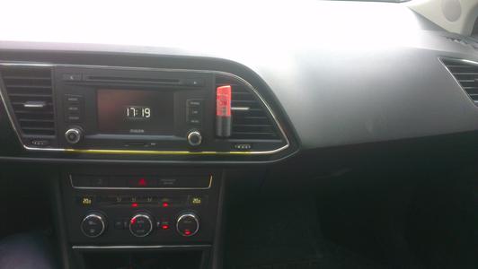 Car's lipstick holder