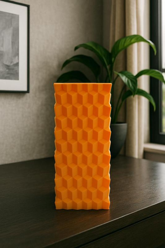 Orvion Vase – Futuristic Decorative Vase with Geometric Elegance