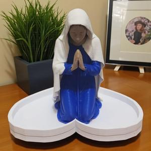 Rosary Holder – Blessed Mother with Heart Dish