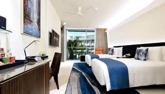 Modern luxury bedroom bed lounge chair combination