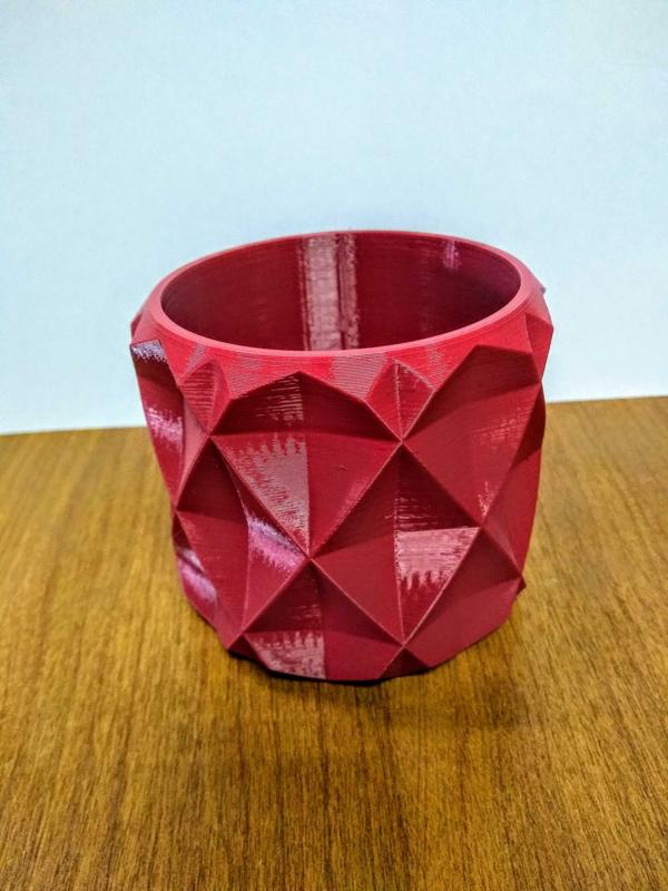 FLOWERPOT FLOWERPOT (TRIANGULAR, COARSE KNURLED) FLOWERPOT