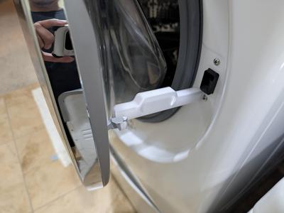 A Better Laundry Machine Door Prop