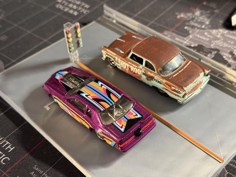 hot Wheels diorama drag strip