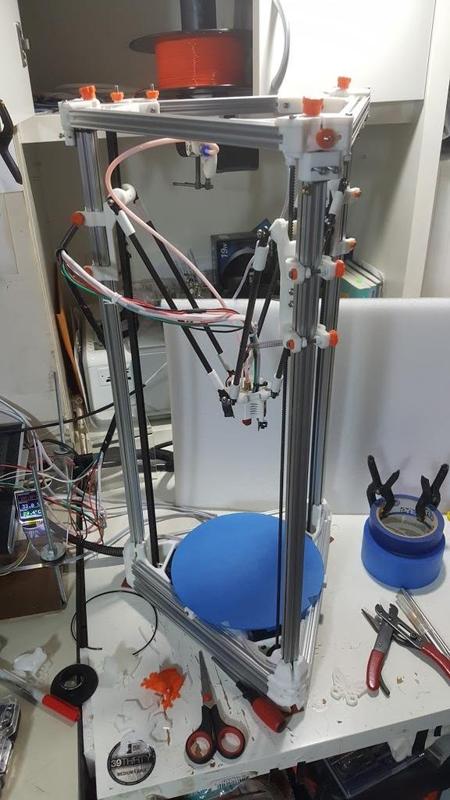 MiltyKoss-Alpha One, small Delta printer with sliding carriages