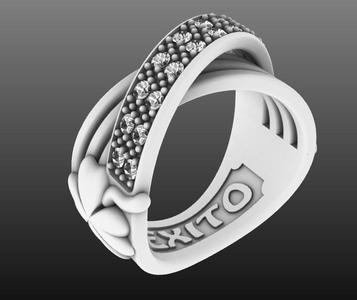Elegant Success Clover Ring with Gleaming Gems