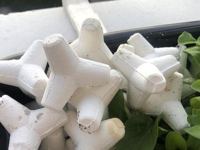 Tetrapod mold