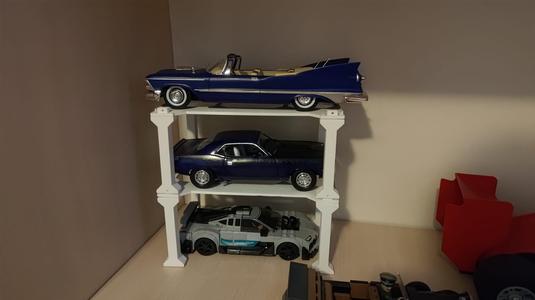Infinite 1:25 scale car lift