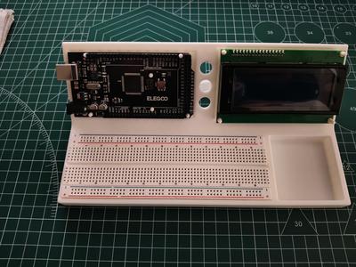 Arduino Mega / UNO w/2004 LCD Holder