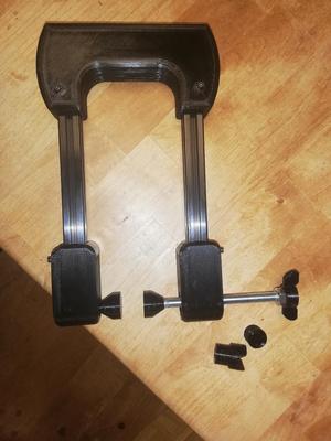 Adjustable clamp using 20 x 20mm Extruded Aluminium