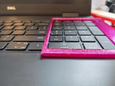 Laptop numpad separator
