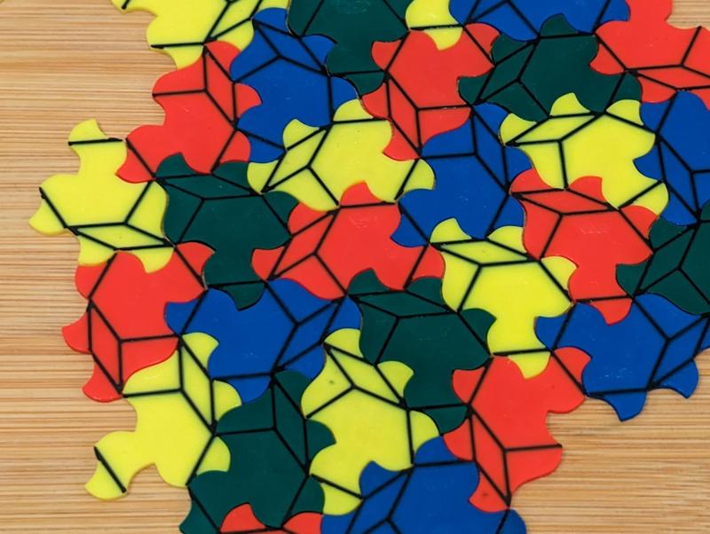 Spectre: chiral aperiodic monotile